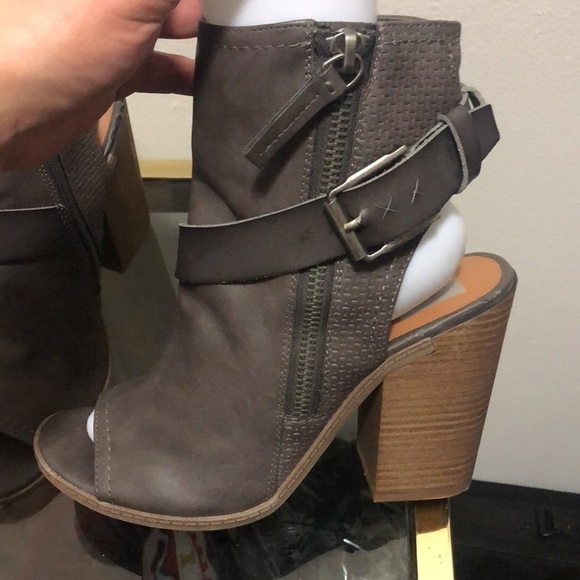 Doles vita open toe chunky heeled open back bootie - Picture 6 of 10